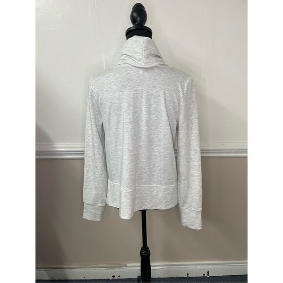 Yogalicious Cowl Neck Light Grey Long Sleeve Sweatshirt Size Small - Picture 2 of 3